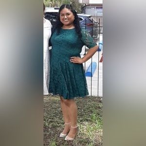 Short Sleeve Lace Fit&Flare Dress